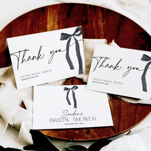 Sie bindet das Goth Black Bow-Brautparty Dankeskarte