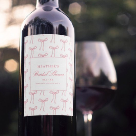 Sie bindet das knöchelblaue Brautparty Weinetikett