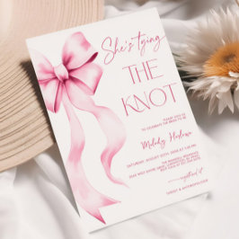 Sie bindet das knospenrosa Brautparty an Einladung