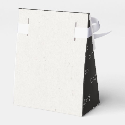 Sie bindet das Knoten-Brautparty Geschenkschachtel (Rückseite)