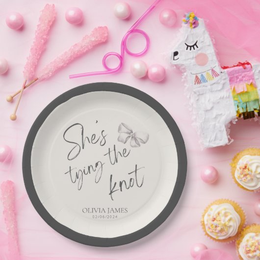 Sie bindet das Knoten-Brautparty Pappteller (Party)