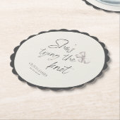 Sie bindet das Knoten-Brautparty Untersetzer (angewinkelt)