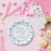 Sie bindet das Personalisierte Brautparty des Knot Pappteller (Party)