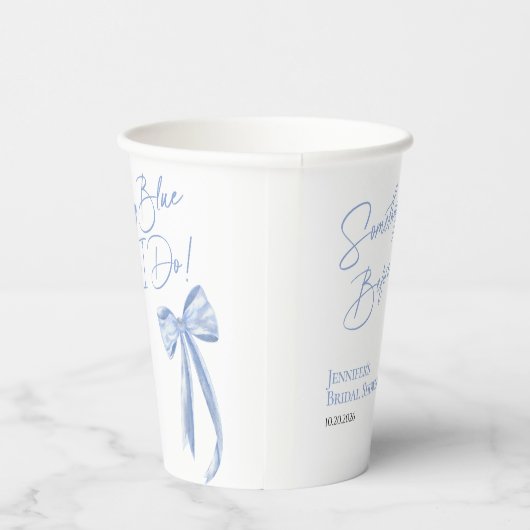 Sie bindet den Knoten | Blue Bow Brautparty Pape Pappbecher (Rechts)