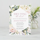 Sie bindet den Knoten | Boho Floral Brautparty Einladung (Stehend Vorderseite)