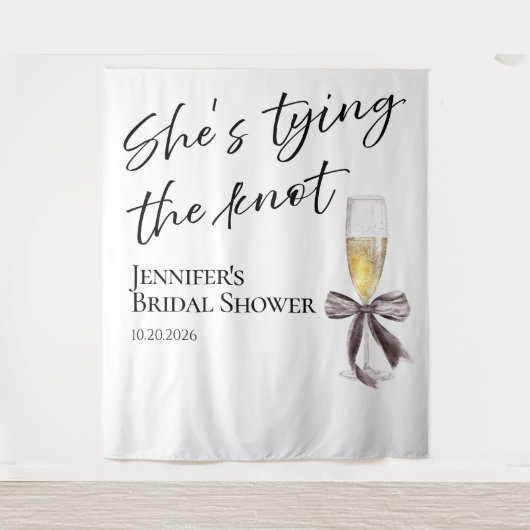 Sie bindet den Knoten | Brautparty-Backdrops Wandteppich (Vorderseite)