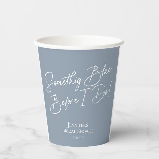 Sie bindet den Knoten | Dusty Blue Brautparty Pappbecher (Vorderseite)