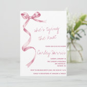 Sie bindet den Knoten! Modernes Brautparty Einladung (Stehend Vorderseite)
