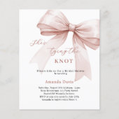 Sie bindet die Bridal-Dusche-Einladung an den Knot (Vorderseite)