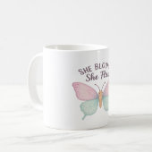 Sie blüht, sie fliegt - inspirierender Schmetterli Kaffeetasse (Vorderseite Links)