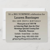 Sie! Einzigartiges Chic Fun Überraschungs-Party Einladung (Rückseite)