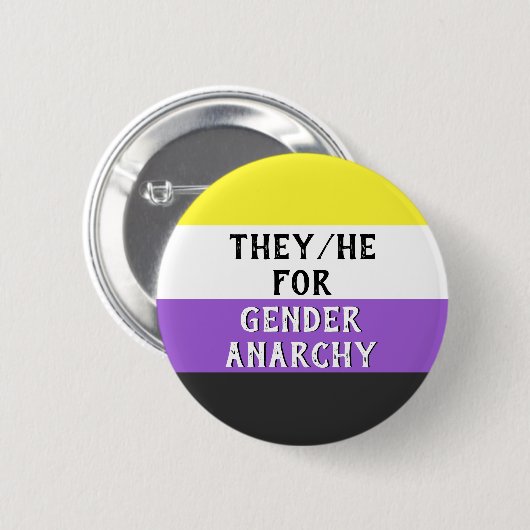 Sie/Er für Gender Mayhem Button (auf Enby-Flag) (Vorne & Hinten)