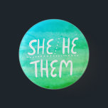 SIE/ER/SIE Pronouns farbenfrohe Wasserfarben Strei Button<br><div class="desc">Dekorieren Sie Ihr Outfit mit diesem coolen Kunstknopf. Macht ein großartiges Geschenk! Sie können ihn anpassen und auch Text hinzufügen. Karo in meinem Shop für viel mehr Farben und Muster! Lass mir Bescheid,  wenn du auch etwas Gewohntes willst.</div>
