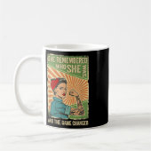 Sie erinnerte sich, wer sie war, und das Spiel ver Kaffeetasse (Links)