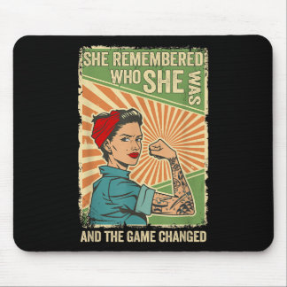 Sie erinnerte sich, wer sie war, und das Spiel ver Mousepad