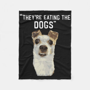 Sie essen die Hunde, die Katzen, die Haustiere Tru Fleecedecke