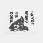 Sie essen die Hunde US-Wahl Trump 2024 H Fleecedecke (Vorderseite (Horizontal))