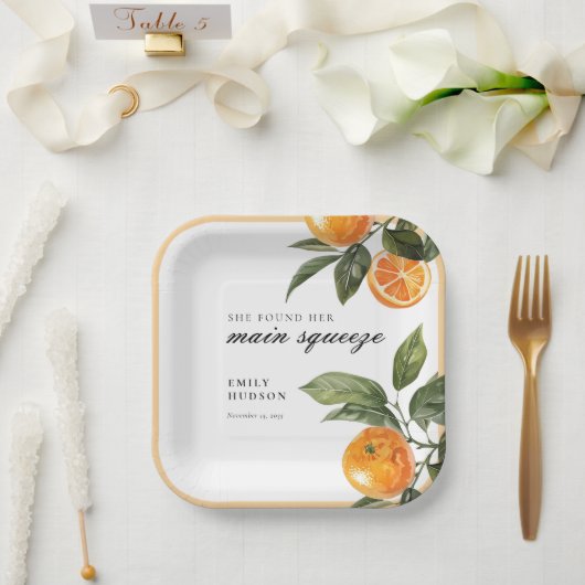 Sie fand ihr Haupt-Squeeze-Brautparty Pappteller (Hochzeit)