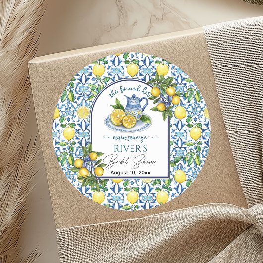 Sie fand ihr Haupt-Squeeze-Brautparty Runder Aufkleber