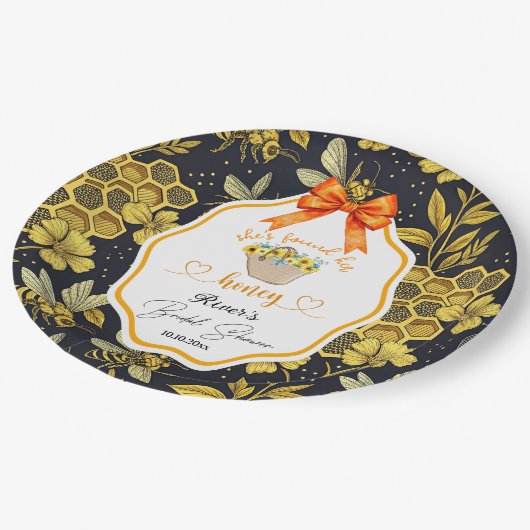 Sie fand ihr Honey-Brautparty Pappteller (Schrägansicht)