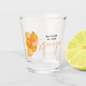 Sie fand ihr Squeeze-Brautparty Schnapsglas (Vorderseite)