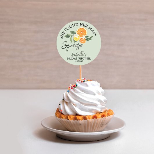 Sie fand ihre Haupt-Squeeze-Brautparty-Grünflächen Runder Aufkleber