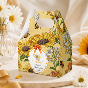 Sie fand ihre Hochzeitsdusche  Geschenkschachtel