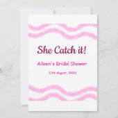 Sie fängt es rosa Spiralfarbenlinien bridal Einladung (Rückseite)