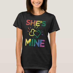 Sie gehört mir LGBT Schwul Lesbisch Liebhaber Rege T-Shirt