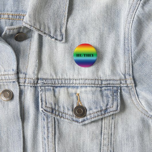 Sie geschlechten Pronouns Rainbow Gay Pride modern Button (Beispiel)