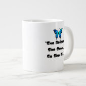 sie glaubt Jumbo-Tasse (Vorderseite Rechts)