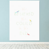 Sie glaubte, dass sie einen Blumenbrief-Vogelfemin Leinwanddruck (Insitu (Holzboden))