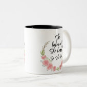 Sie glaubte, dass sie einen Blumenzettel machen kö Zweifarbige Tasse (VorderseiteRechts)