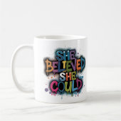 Sie glaubte, dass sie kaffeetasse (Links)