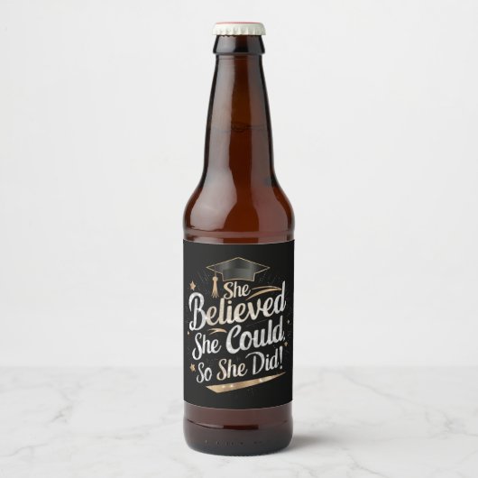 Sie glaubte, sie könne also Abschluss machen Bierflaschenetikett (Vorderseite)
