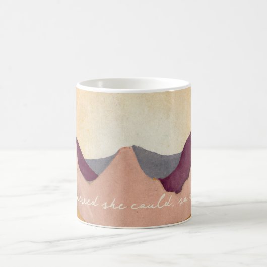 Sie glaubte, sie könne also Boho Mountains Kaffeetasse (Mittel)