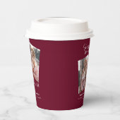 Sie glaubte, sie könne es schaffen, damit sie den pappbecher (Links)