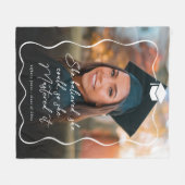 Sie glaubte, sie könne Foto meistern Abschluss Fleecedecke (Vorderseite (Horizontal))