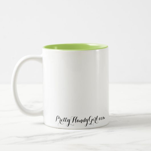 Sie glaubte, sie könne Tasse (farbiges Inneres) (Links)