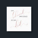 Sie glaubte, sie könnte also Zitat Inspiriert habe Leinwanddruck<br><div class="desc">In unserem Typografie-Zitat, das die Leinwand mit Stretchwänden bezeichnet, finden Sie das Zitat "Sie glaubt, sie könnte das tun." Glaubt und getan sind in einer schönen Kalligraphie Schrift reich mit Imitaten Rose Goldfolie, die schön kontrastiert mit der Erholung des Zitats in einem tiefen, reichen schwarzen modernen Sans Serif Schrift. Ein...</div>