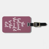 Sie glaubte, sie könnte also zitieren, Lila Gepäckanhänger (Vorderseite horizontal)