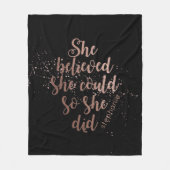 "Sie glaubte, sie könnte das tun" Personalisiert Fleecedecke (Vorderseite)