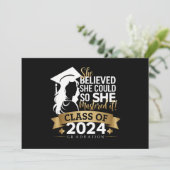 Sie glaubte, sie könnte es also 2024 schaffen ankündigung (Stehend Vorderseite)