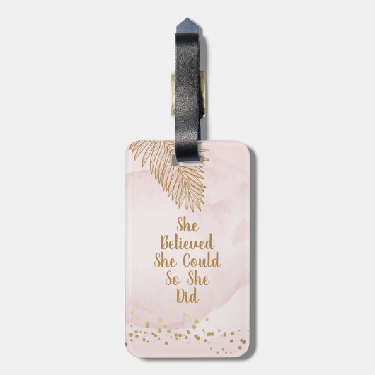 Sie glaubte, sie könnte, schwarze Frau, rosa & gol Gepäckanhänger (Rückseite vertikal)