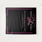 Sie Glow Girl Script Pink Neon Graduation Party Wandteppich (Vorderseite (Horizontal))