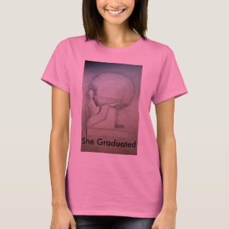 Sie graduierte T-Shirt