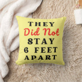 SIE HABEN 10 METER APART NICHT BLEIBE KISSEN (Decke)