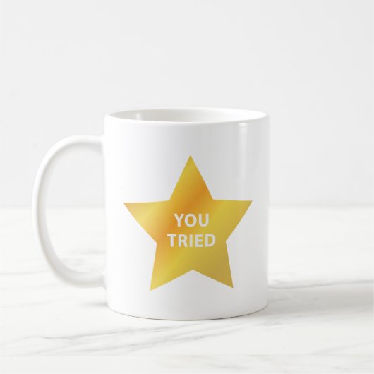 Sie haben die Tasse des Kaffees getestet (Links)