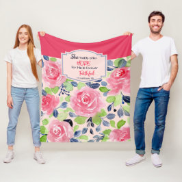 Sie hält auf Korinther-1:9 Bibel-Vers der Fleecedecke