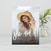 Sie hat Abschluss mit Foto eingeladen Einladung (Stehend Vorderseite)